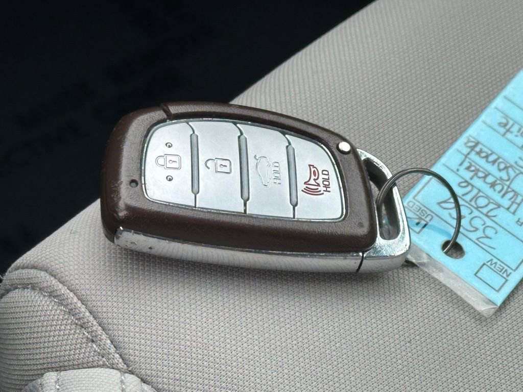 Used 2016 Hyundai Sonata SE image 32