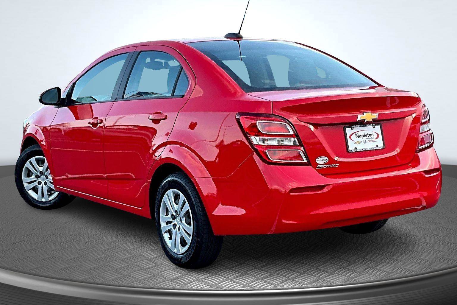 Used 2018 Chevrolet Sonic LS image 13