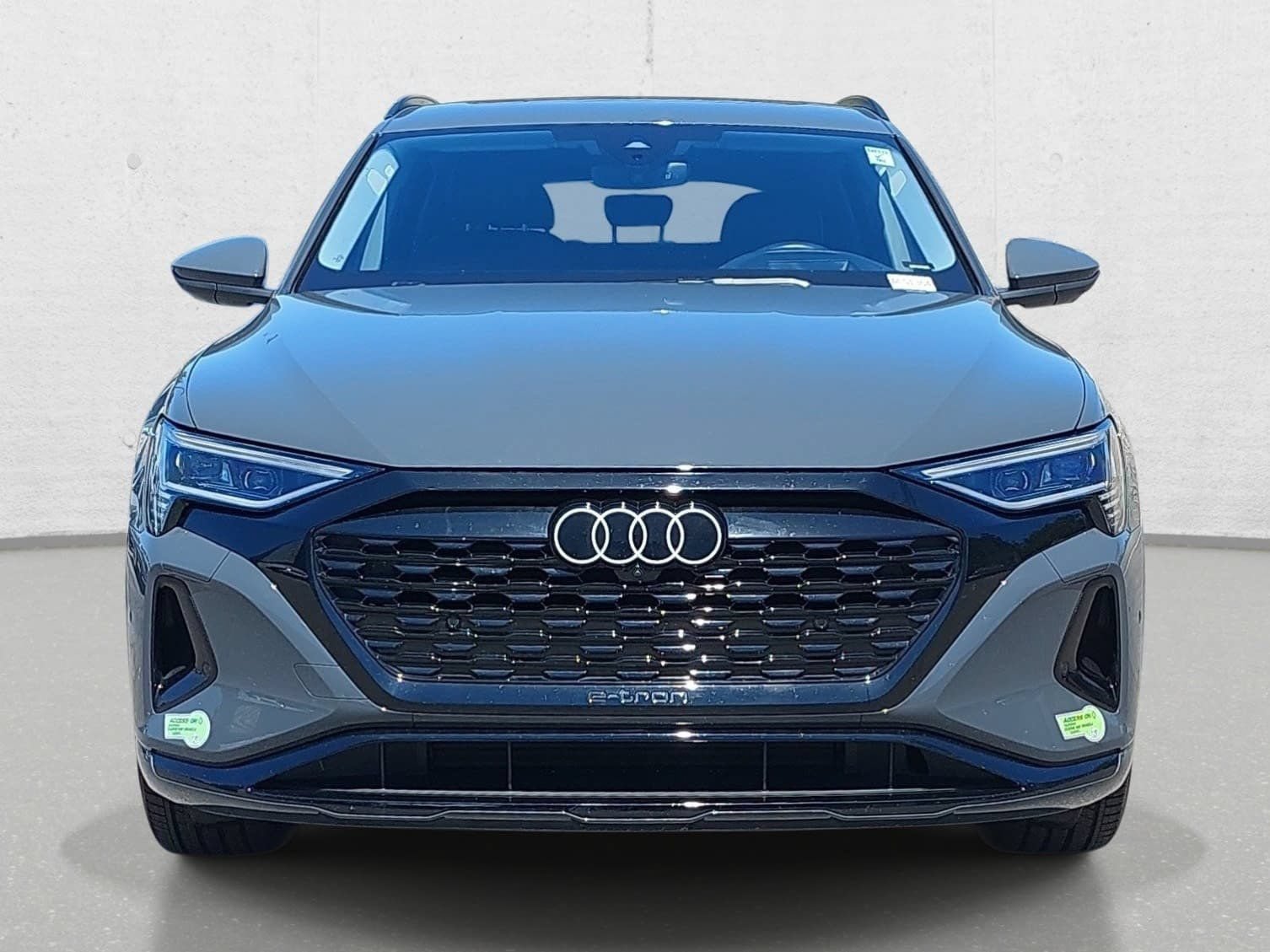 Used 2024 Audi Q8 e-tron Premium Plus w/ Prestige Package AWD/4WD image 2