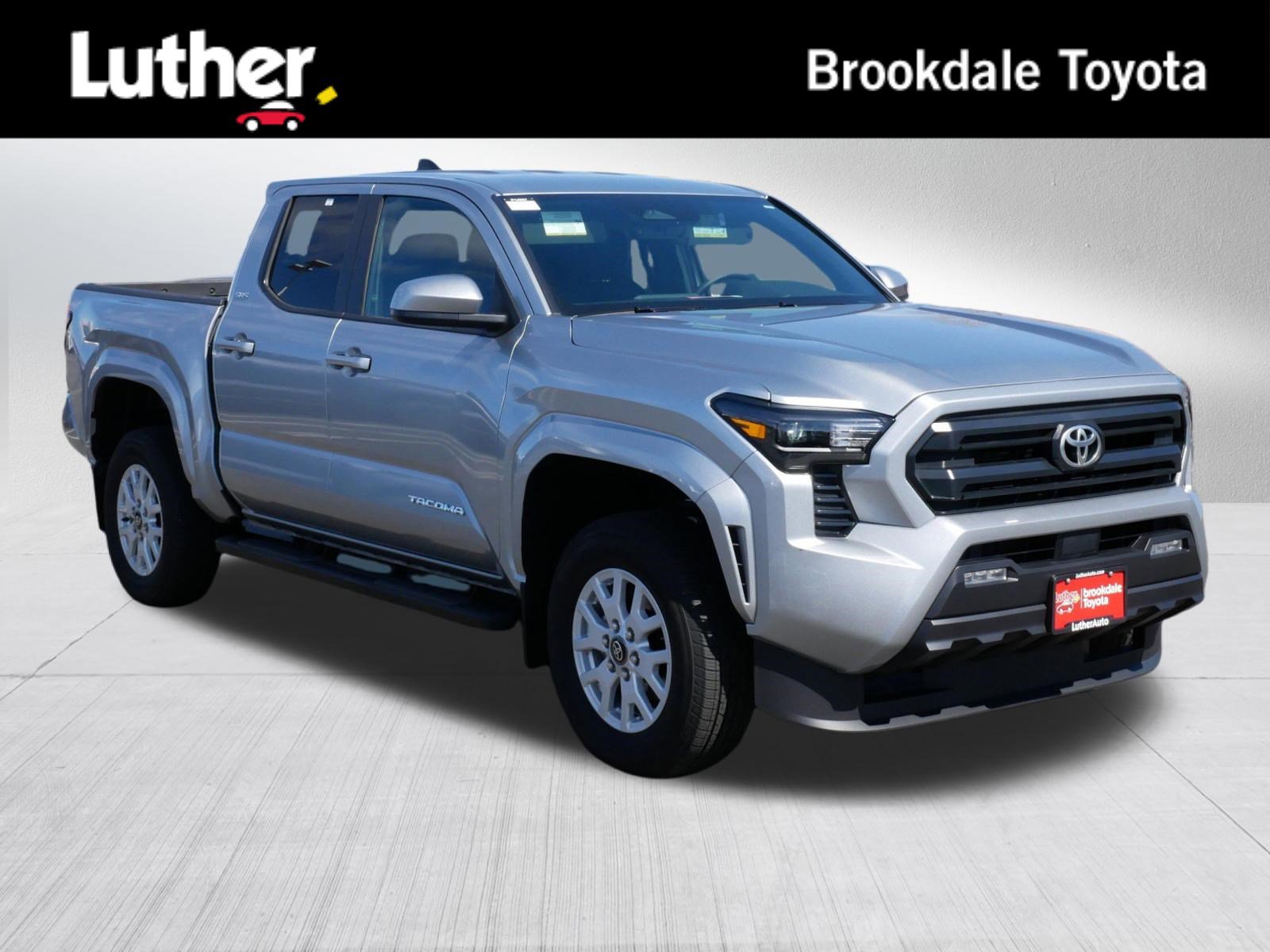 Certified 2024 Toyota Tacoma SR5 AWD/4WD image 1