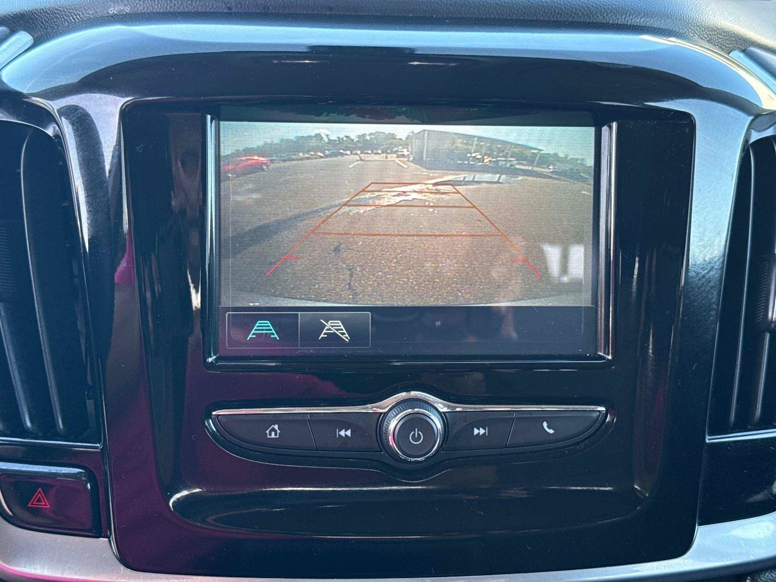 Used 2019 Chevrolet Traverse LS FWD image 22
