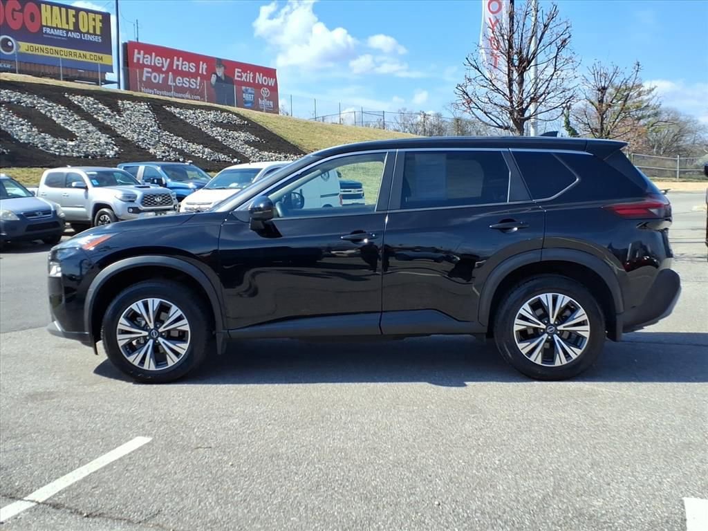 Used 2023 Nissan Rogue SV AWD/4WD image 7