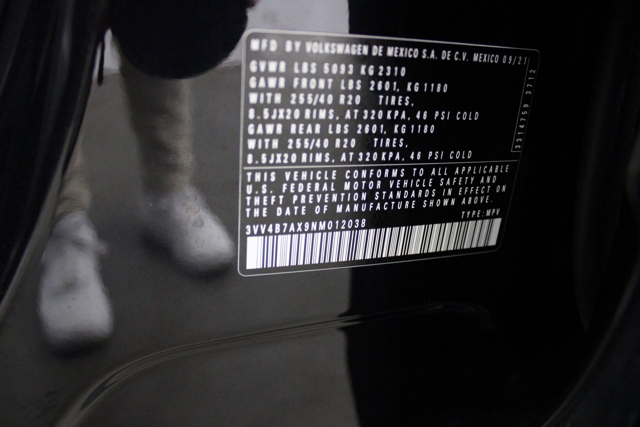 Used 2022 Volkswagen Tiguan SEL R-Line image 50