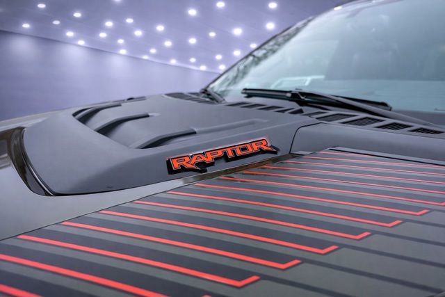 Used 2024 Ford F150 Raptor image 11