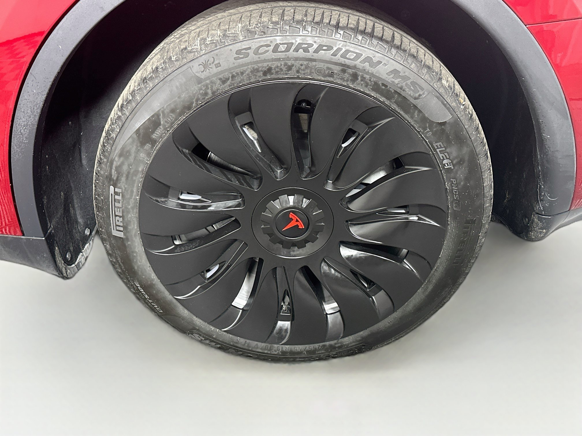 Used 2024 Tesla Model Y Long Range AWD/4WD image 11