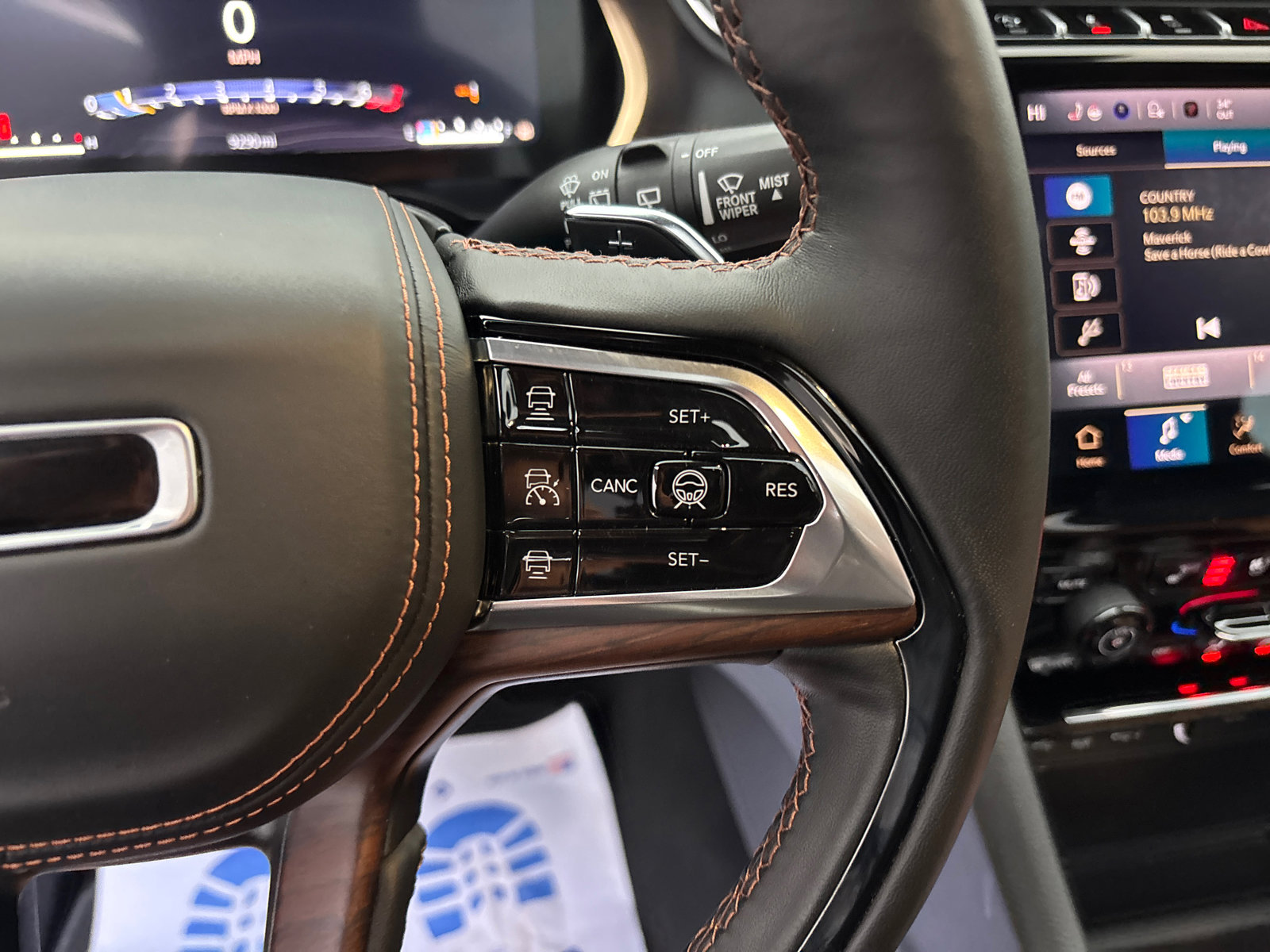 Used 2025 Jeep Grand Cherokee L Summit image 18