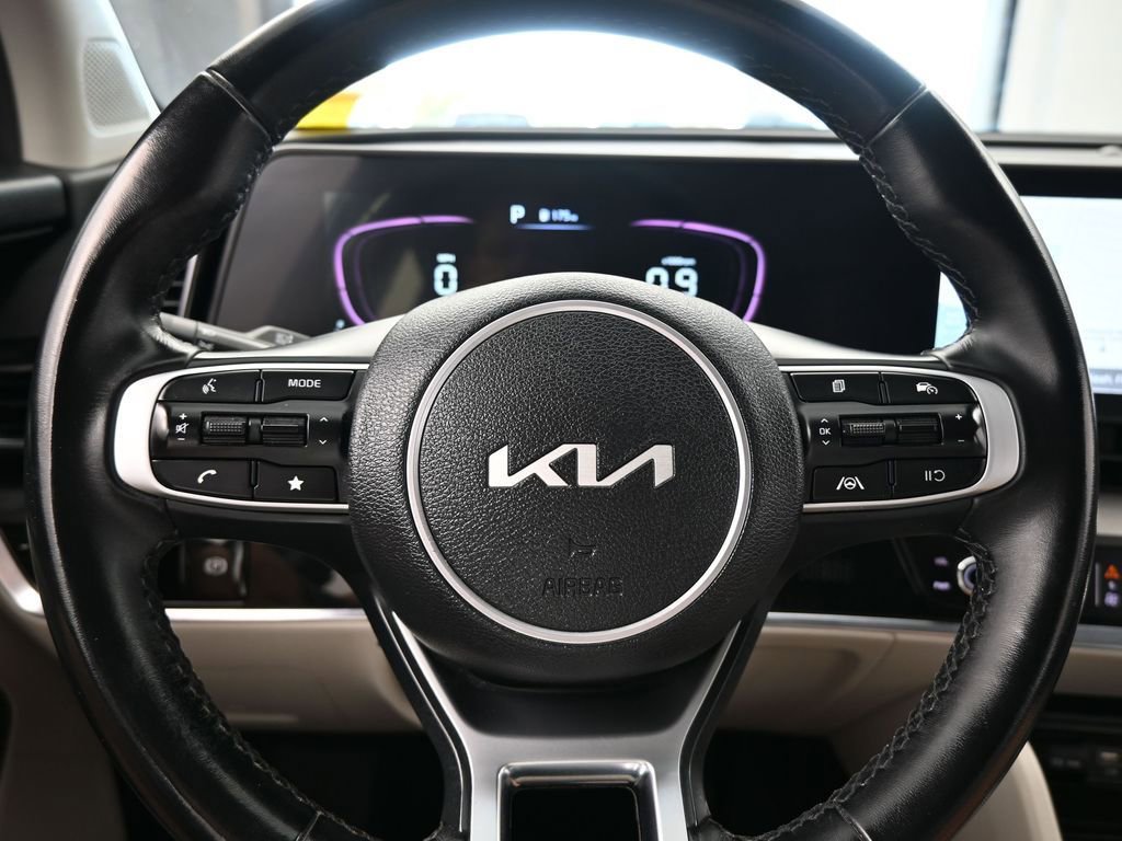 Used 2024 Kia Sportage EX image 30