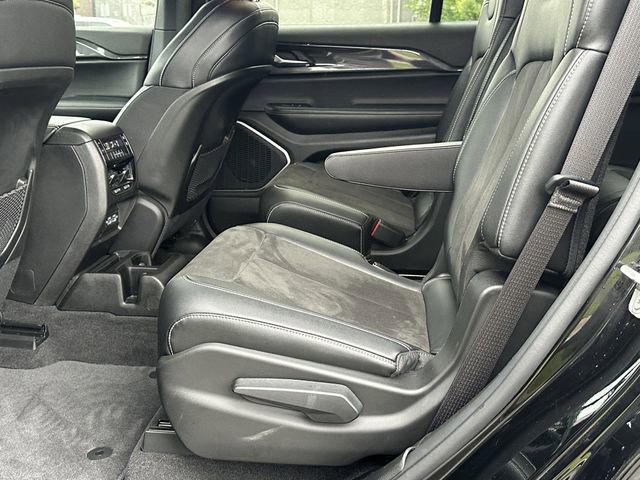 Used 2021 Jeep Grand Cherokee L Laredo AWD/4WD image 23