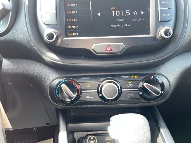 Used 2024 Kia Soul LX w/ Option Group 015 FWD image 20