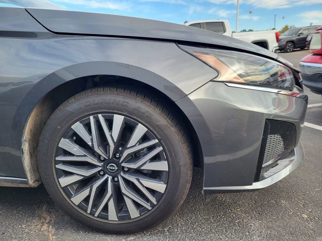 Used 2025 Nissan Altima 2.5 SV FWD image 5