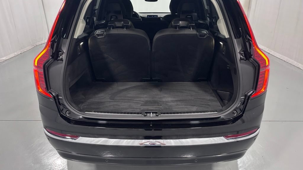 Certified 2026 Volvo XC90 B6 Plus AWD/4WD image 28
