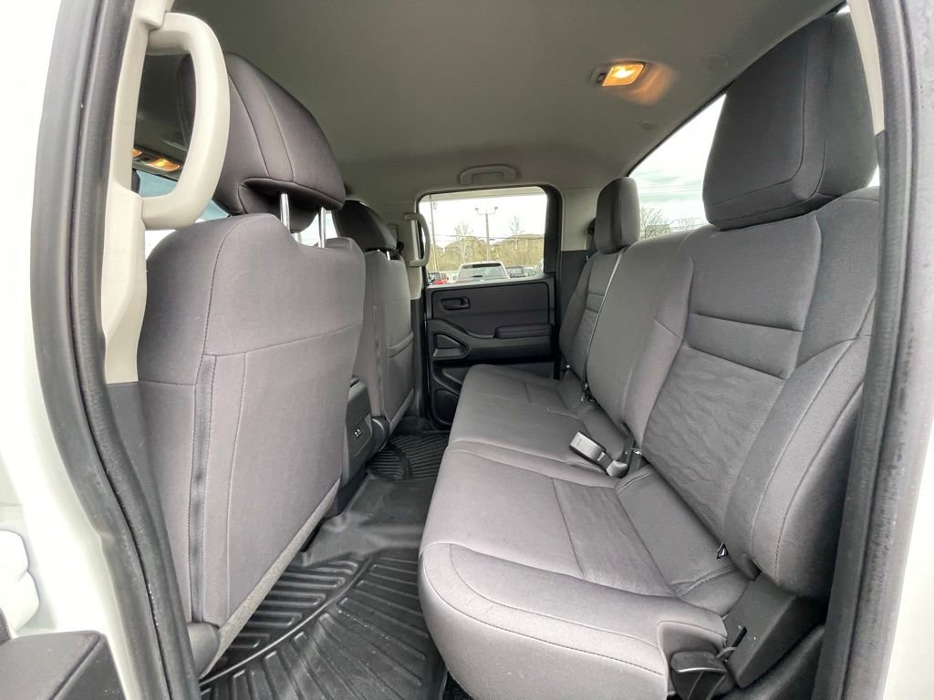 Used 2024 Nissan Frontier S w/ Tow Package image 23