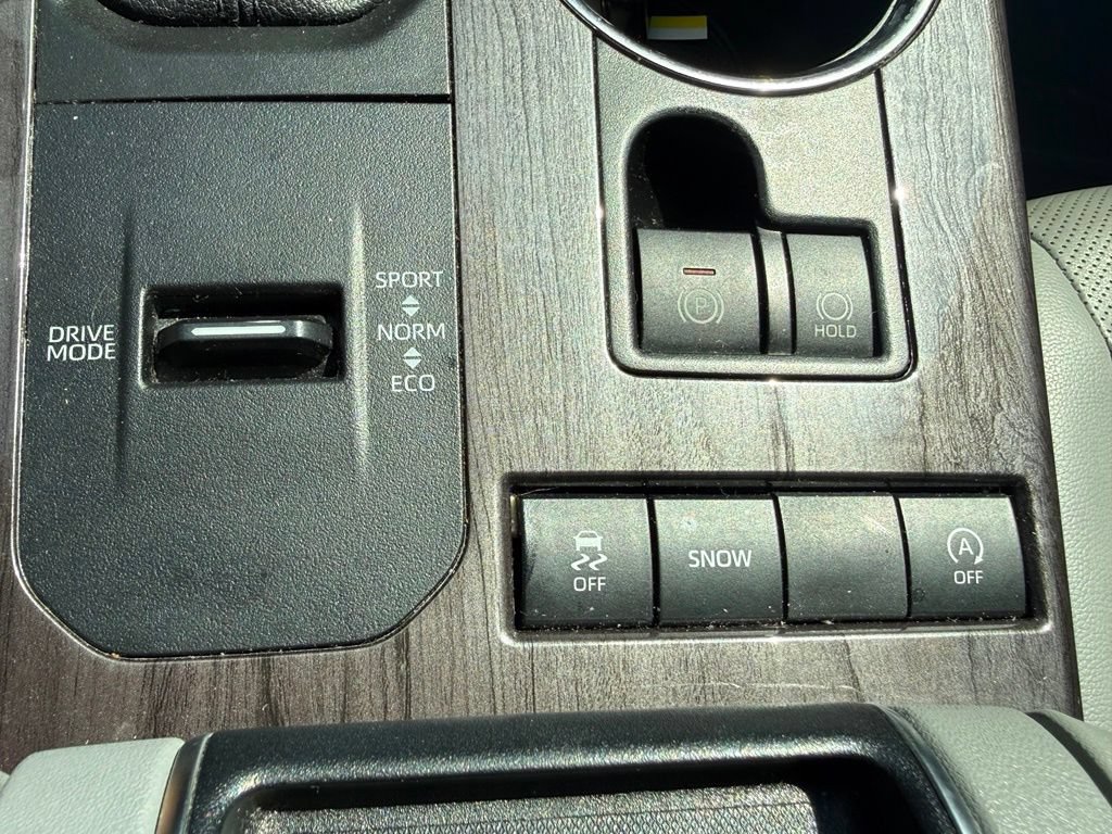 Used 2020 Toyota Highlander Platinum FWD image 20