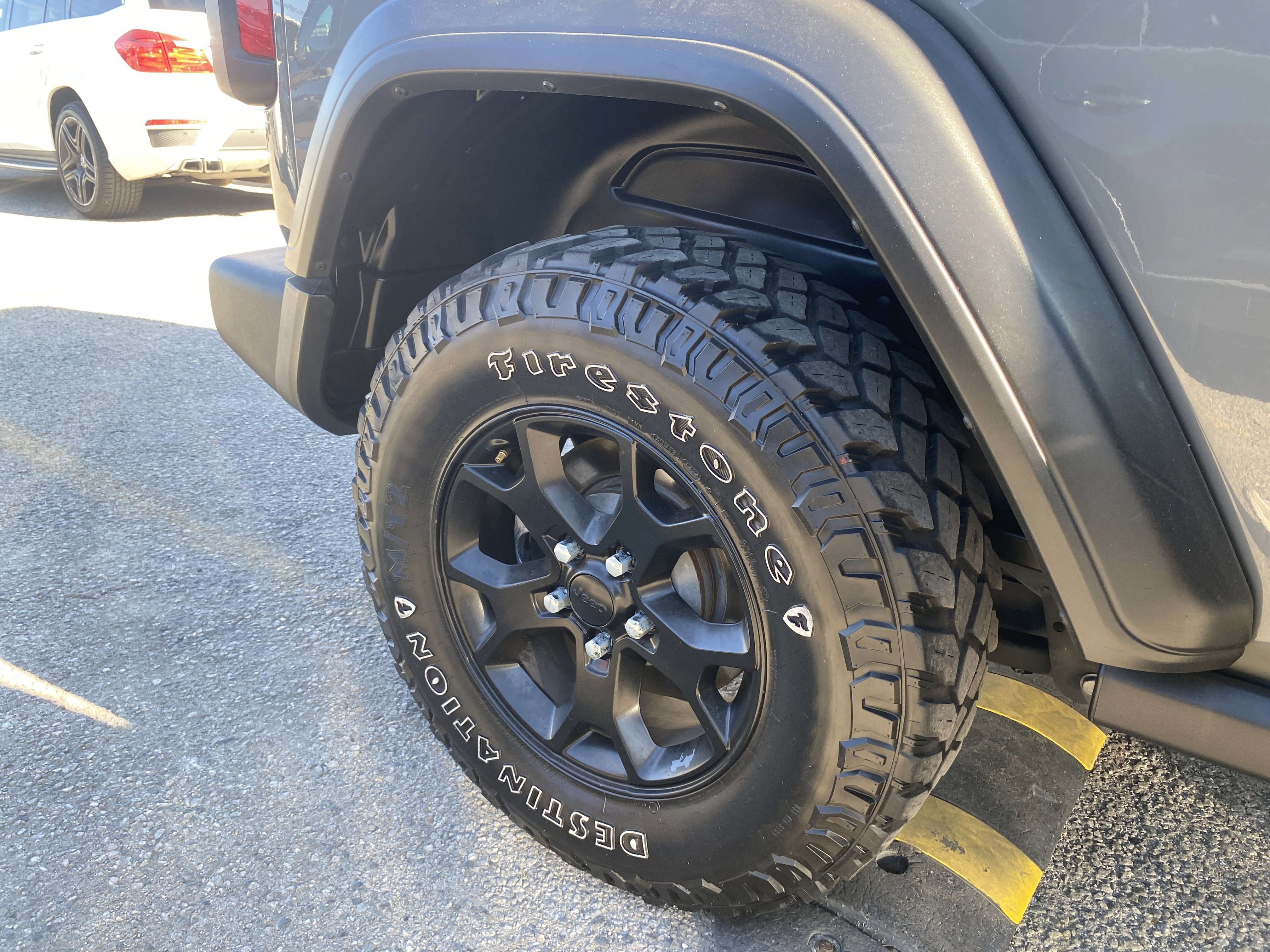 Used 2020 Jeep Wrangler Sport image 25