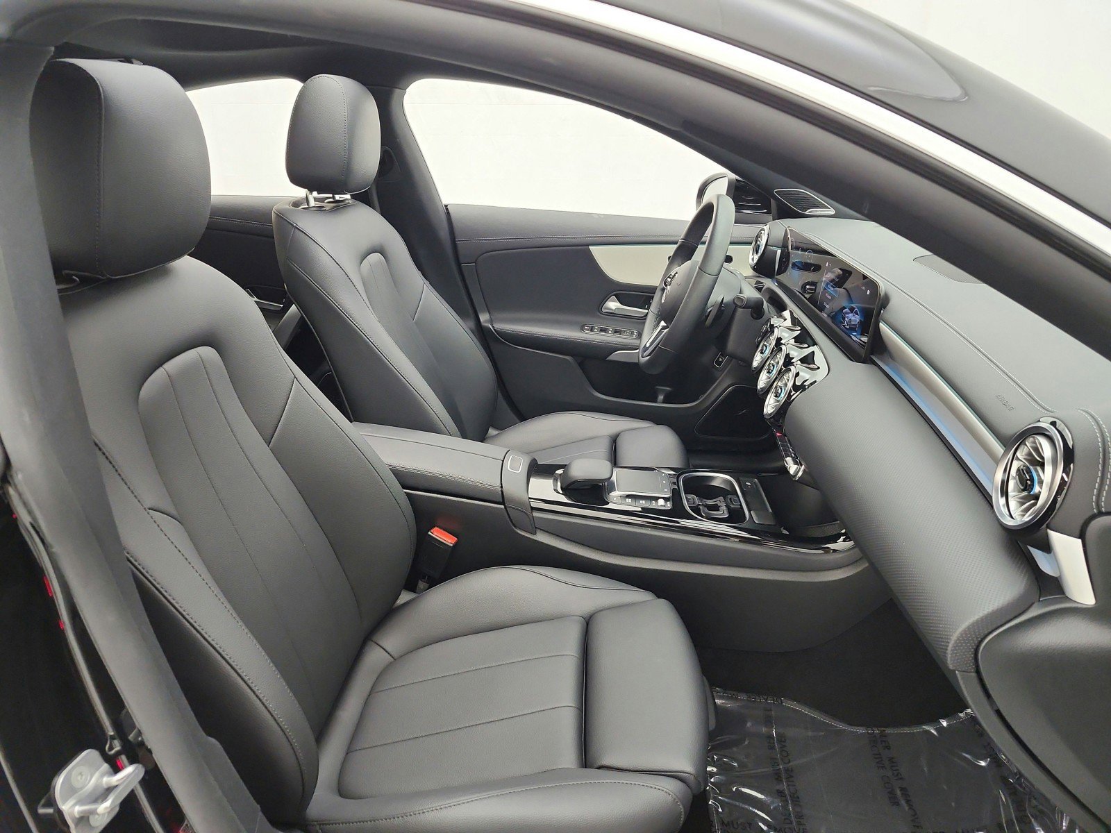 Used 2023 Mercedes-Benz CLA 250 image 26
