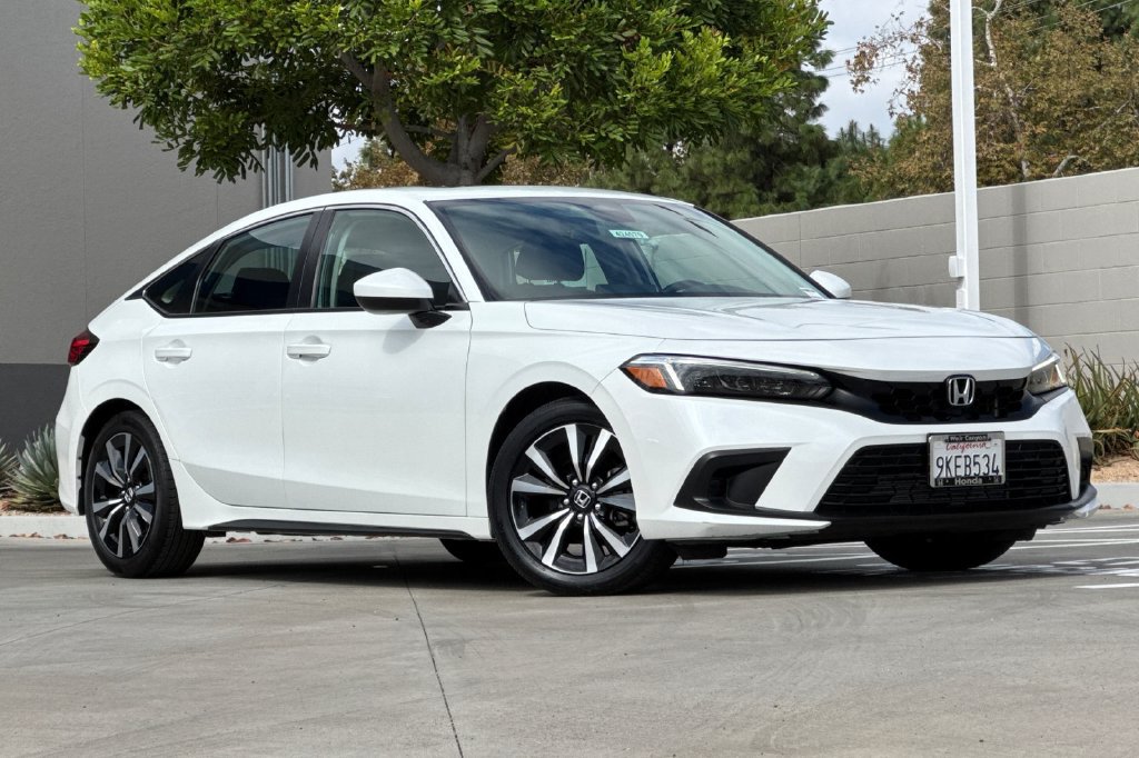 Certified 2024 Honda Civic EX-L image 2