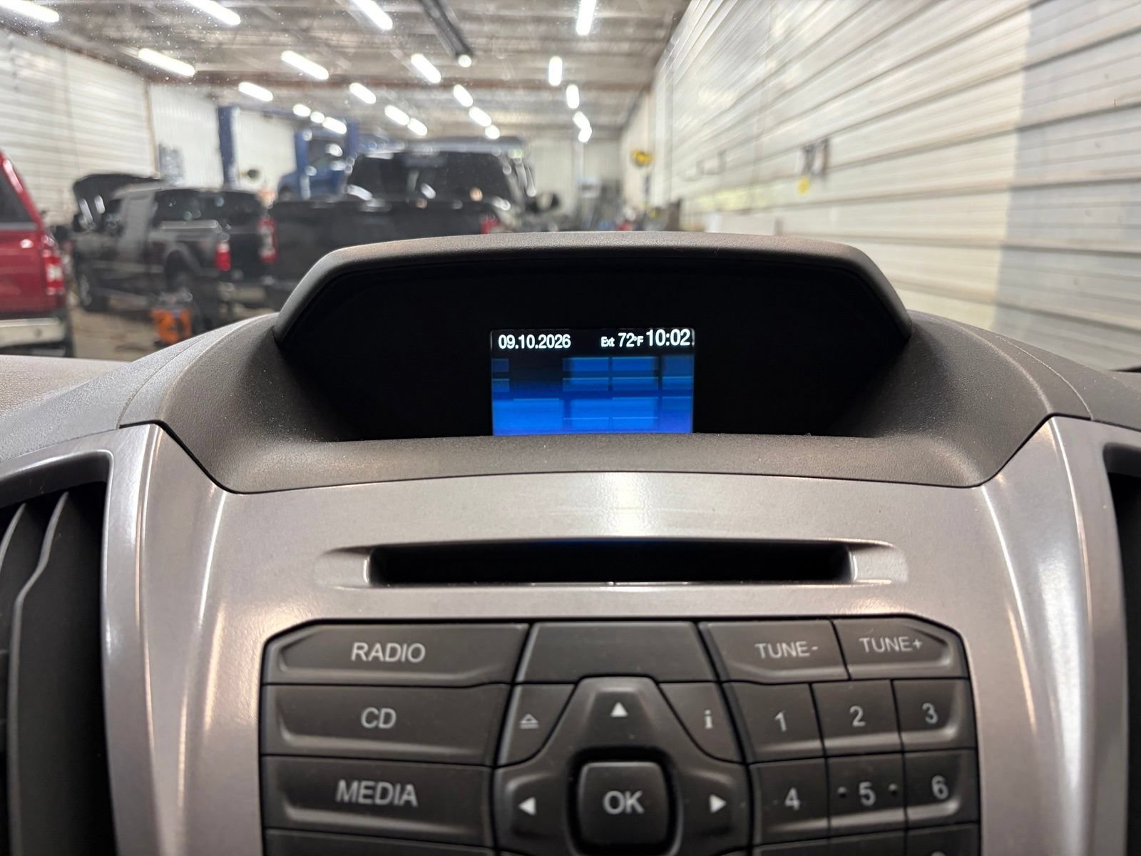 Used 2015 Ford Transit 150 XLT RWD image 18
