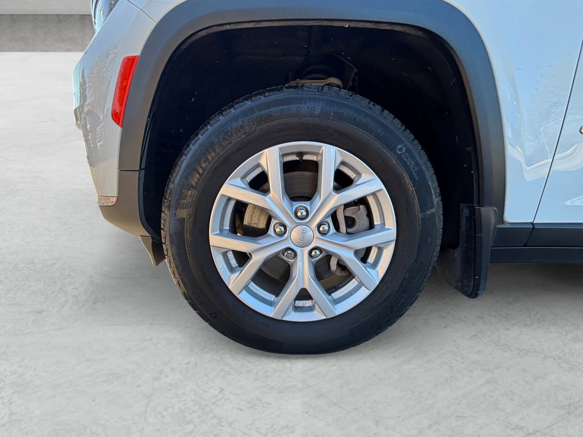 Used 2023 Jeep Grand Cherokee L Limited w/ MOPAR Finishing Package image 25