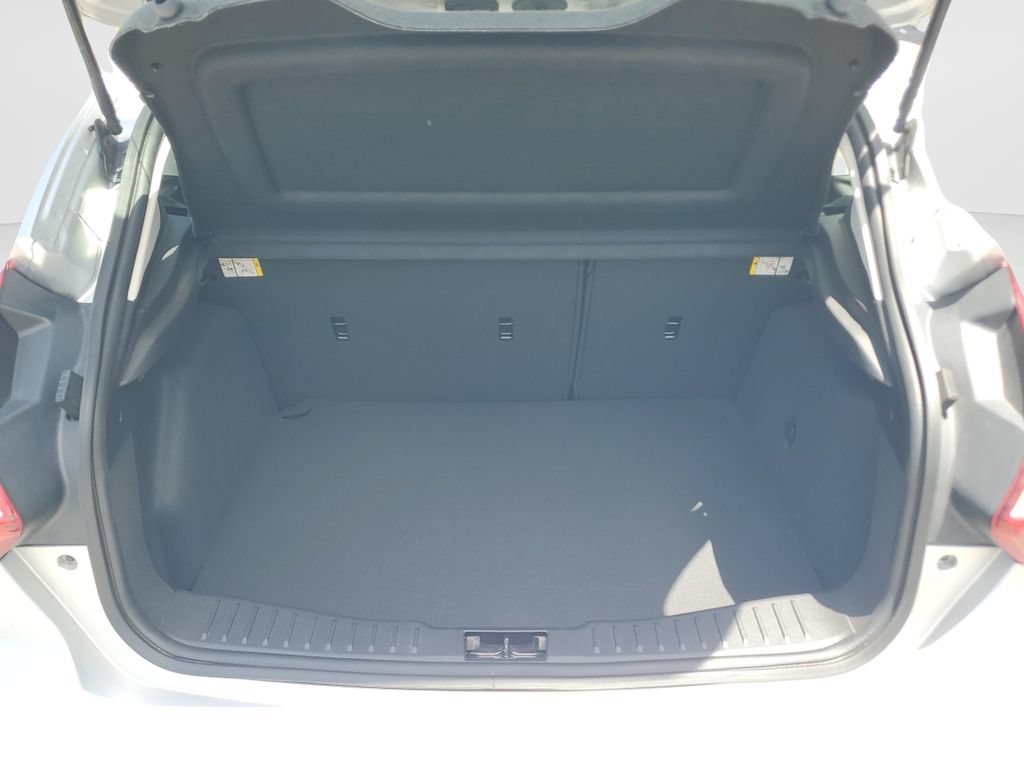 Used 2014 Ford Focus SE FWD image 9