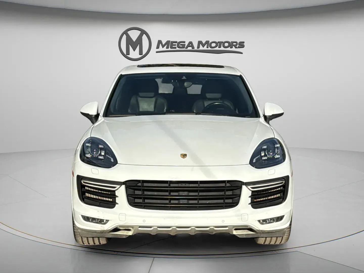 Used 2016 Porsche Cayenne GTS w/ Premium Package Plus image 12