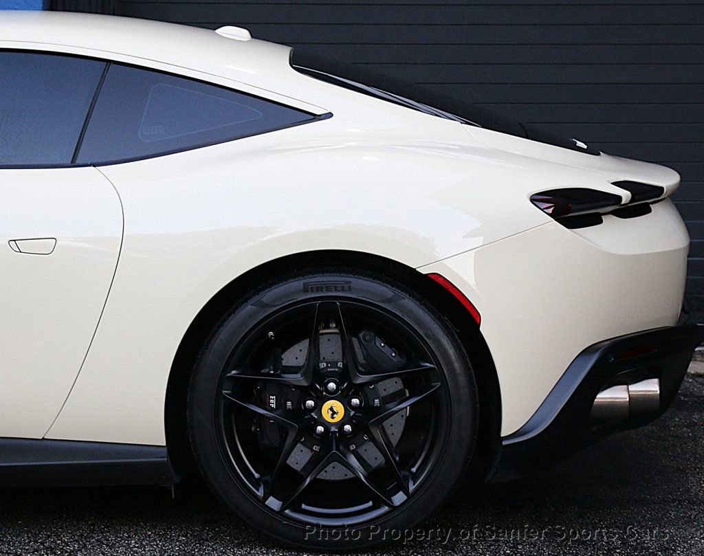 Used 2022 Ferrari Roma RWD image 17