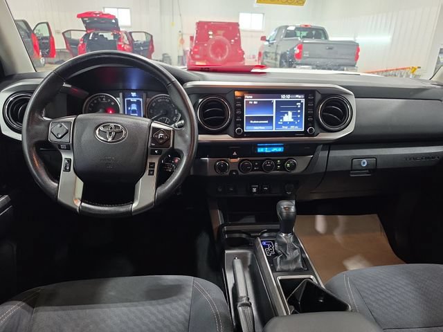 Used 2021 Toyota Tacoma SR5 w/ Trail Edition AWD/4WD image 9