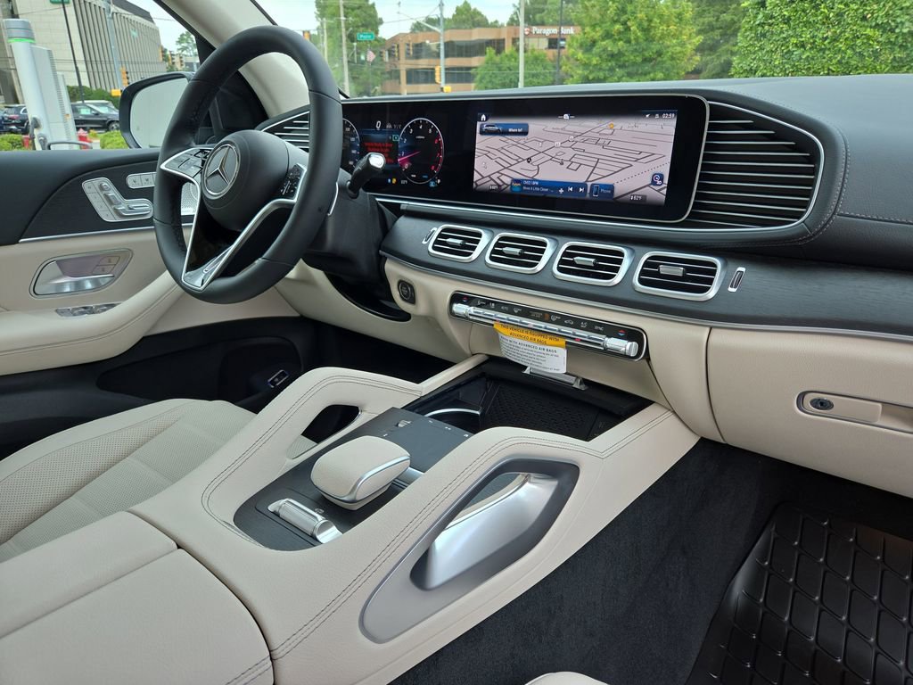 New 2026 Mercedes-Benz GLS 450 4MATIC image 18