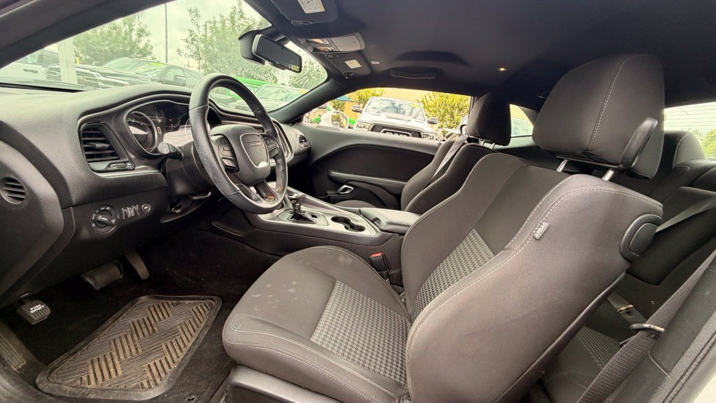 Used 2019 Dodge Challenger GT RWD image 8