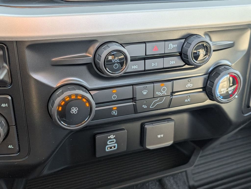 New 2026 Ford F550 4x4 Regular Cab Super Duty image 26
