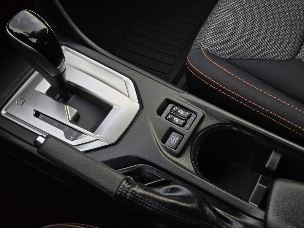 Used 2021 Subaru Crosstrek 2.0i Premium w/ Moonroof Package image 21