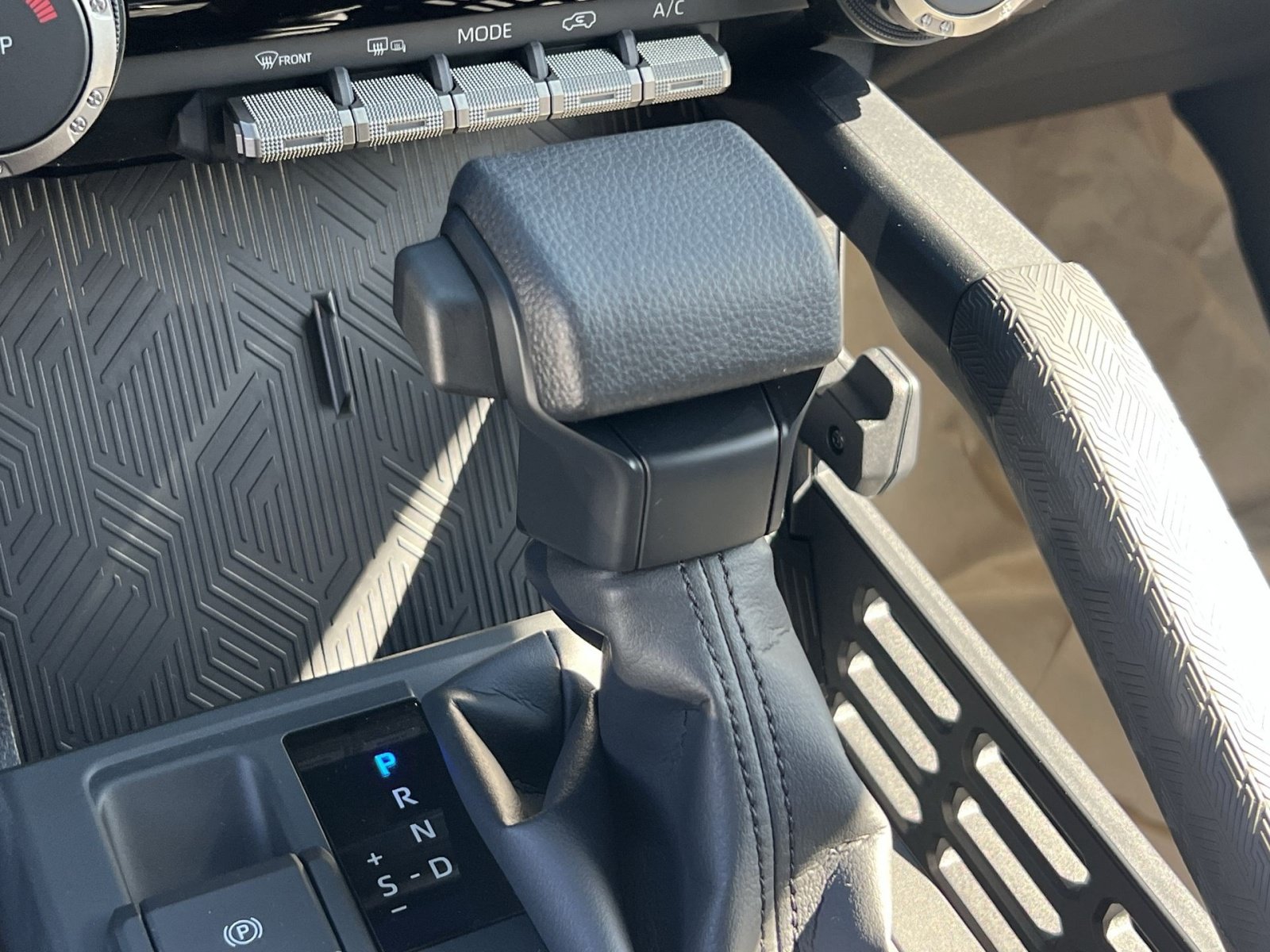 New 2026 Toyota 4Runner SR5 AWD/4WD image 17