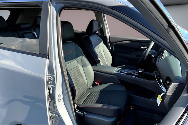 New 2026 Nissan Rogue SV image 10