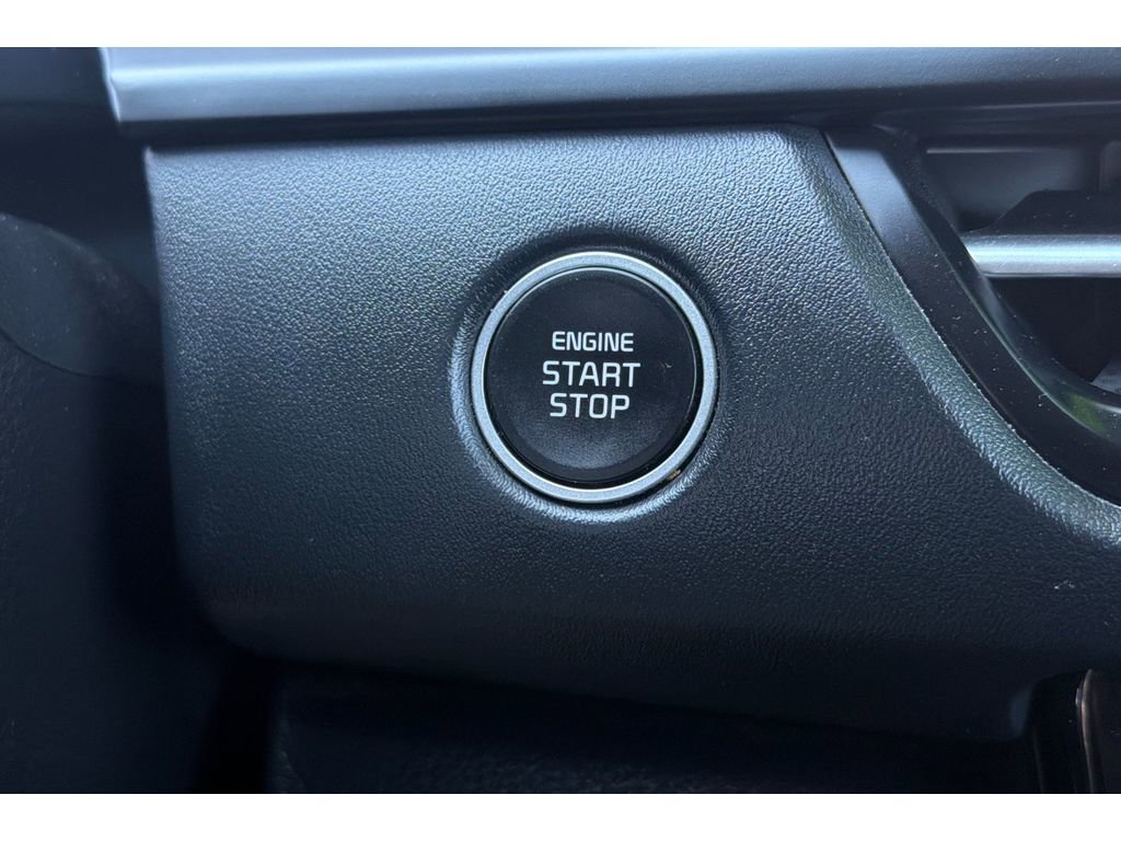 Used 2024 Kia Seltos EX image 25