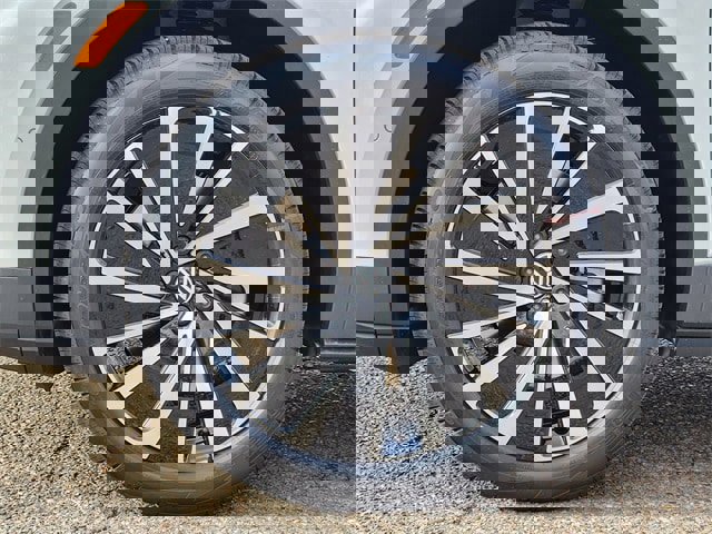 New 2026 Volkswagen ID.4 Pro image 10