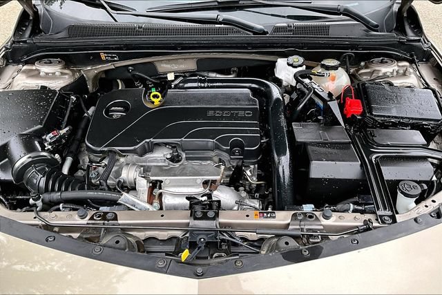 Used 2025 Chevrolet Malibu LT FWD image 10