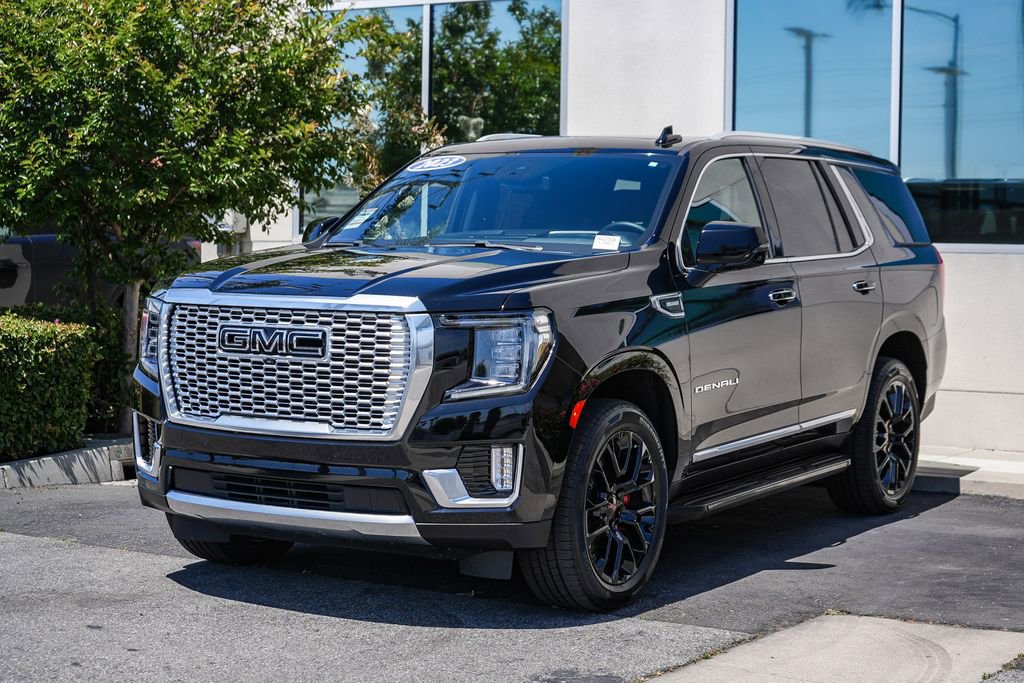 Used 2023 GMC Yukon Denali AWD/4WD image 3