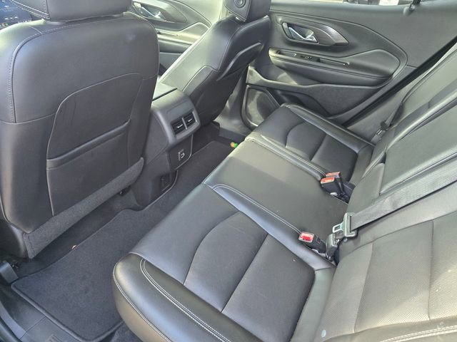 Used 2022 GMC Terrain SLT w/ Infotainment Package II FWD image 12