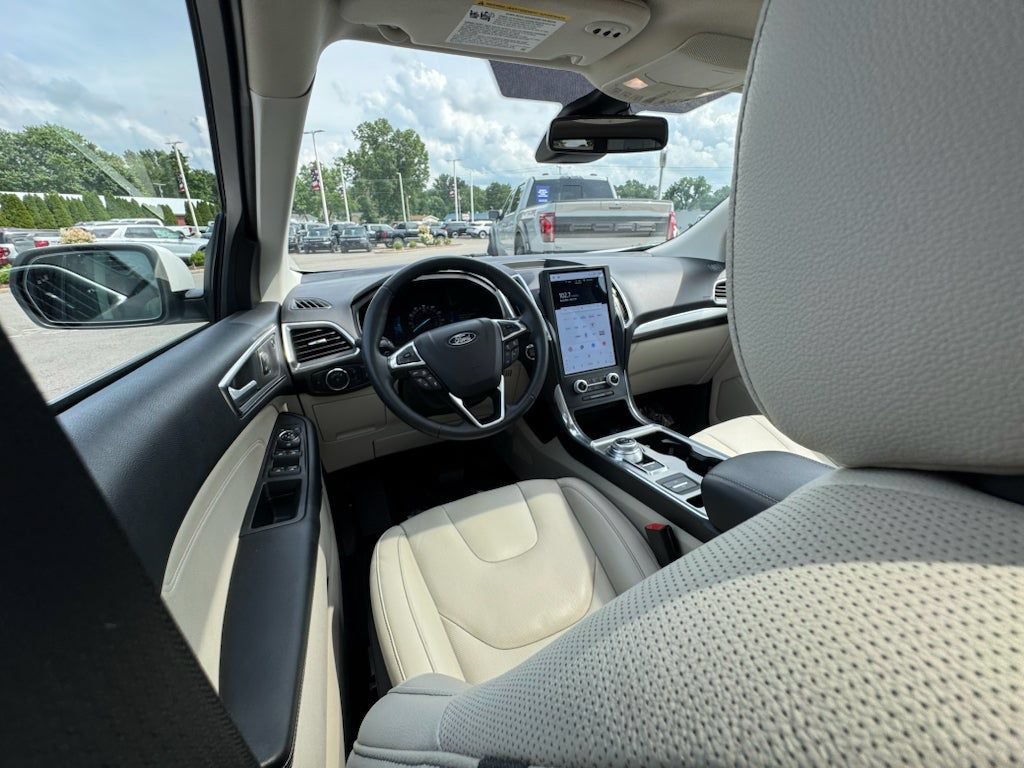 Certified 2022 Ford Edge Titanium w/ Equipment Group 301A AWD/4WD image 28