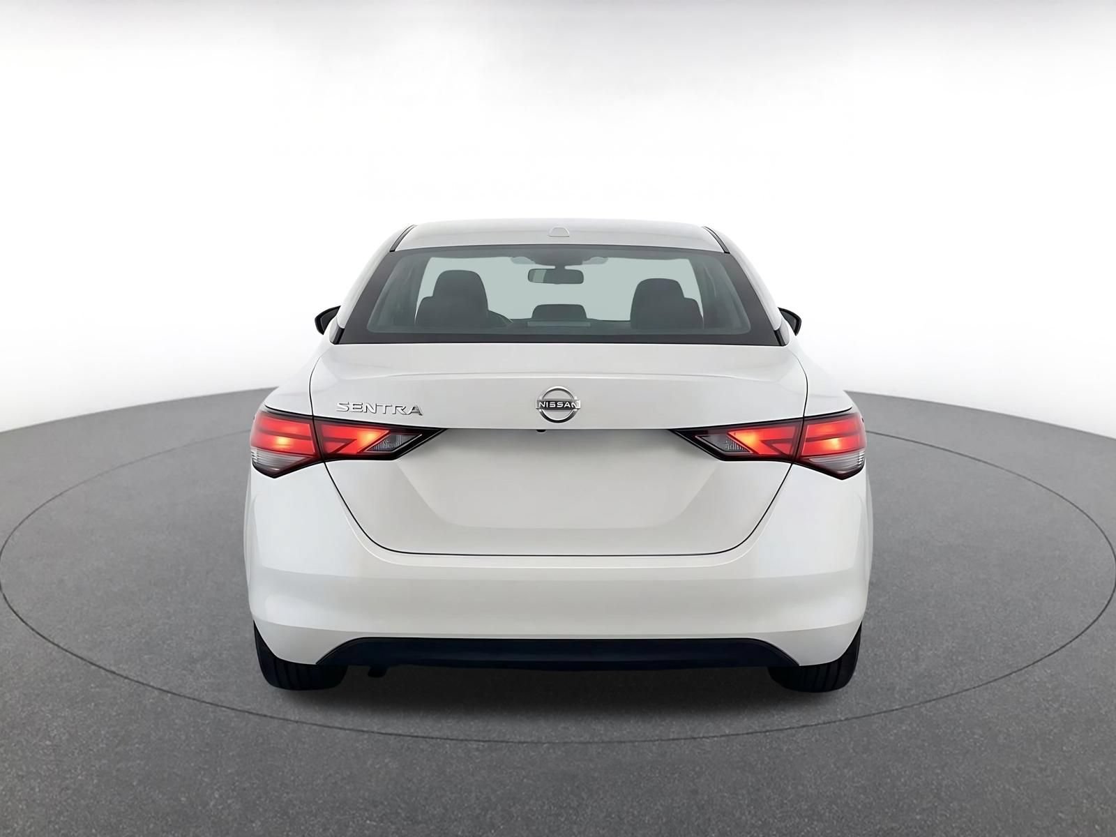 Used 2025 Nissan Sentra SV FWD image 8