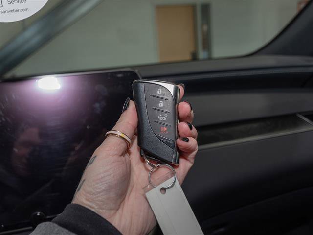 Used 2023 Lexus RX 350 Premium Plus w/ Accessory Package (Z1) image 15
