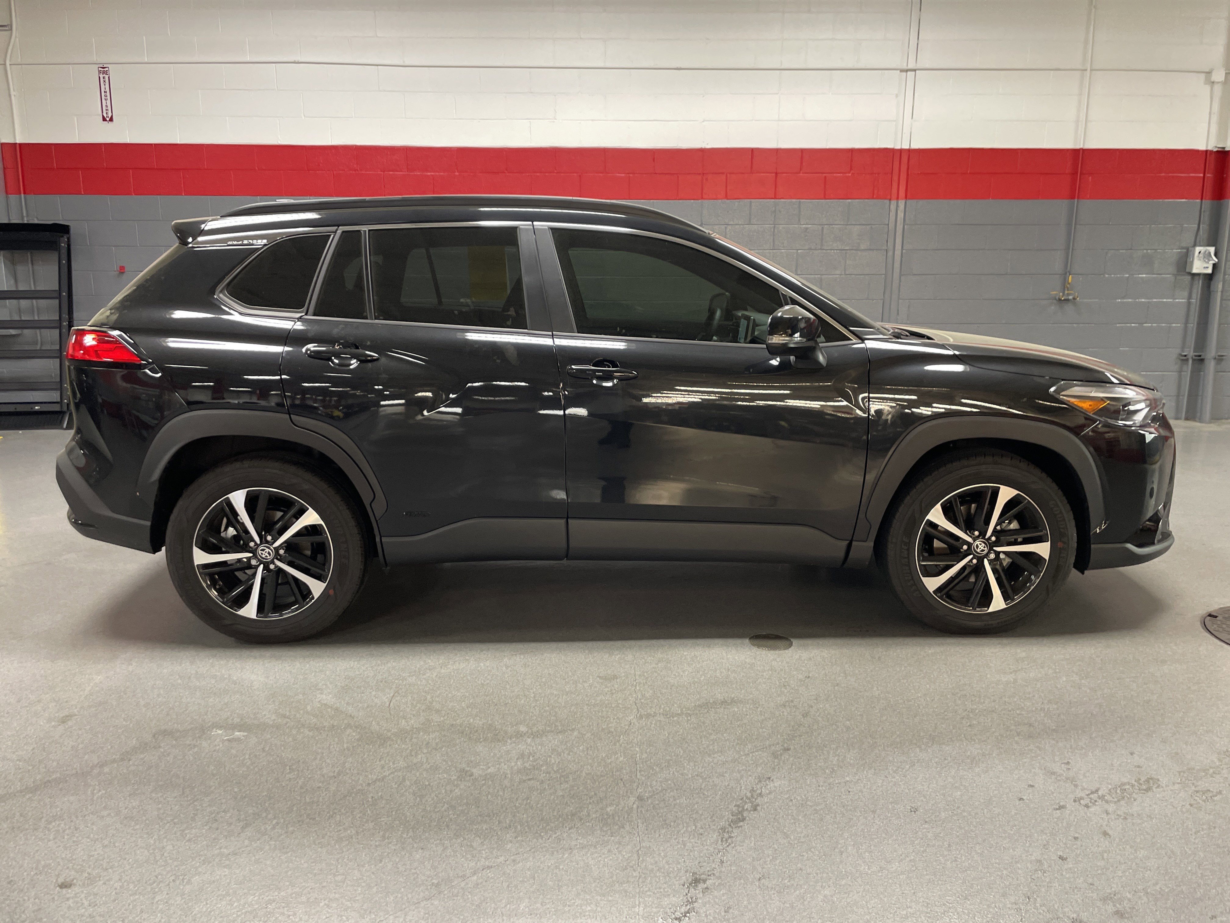 Used 2024 Toyota Corolla Cross XSE w/ Convenience Package AWD/4WD image 37