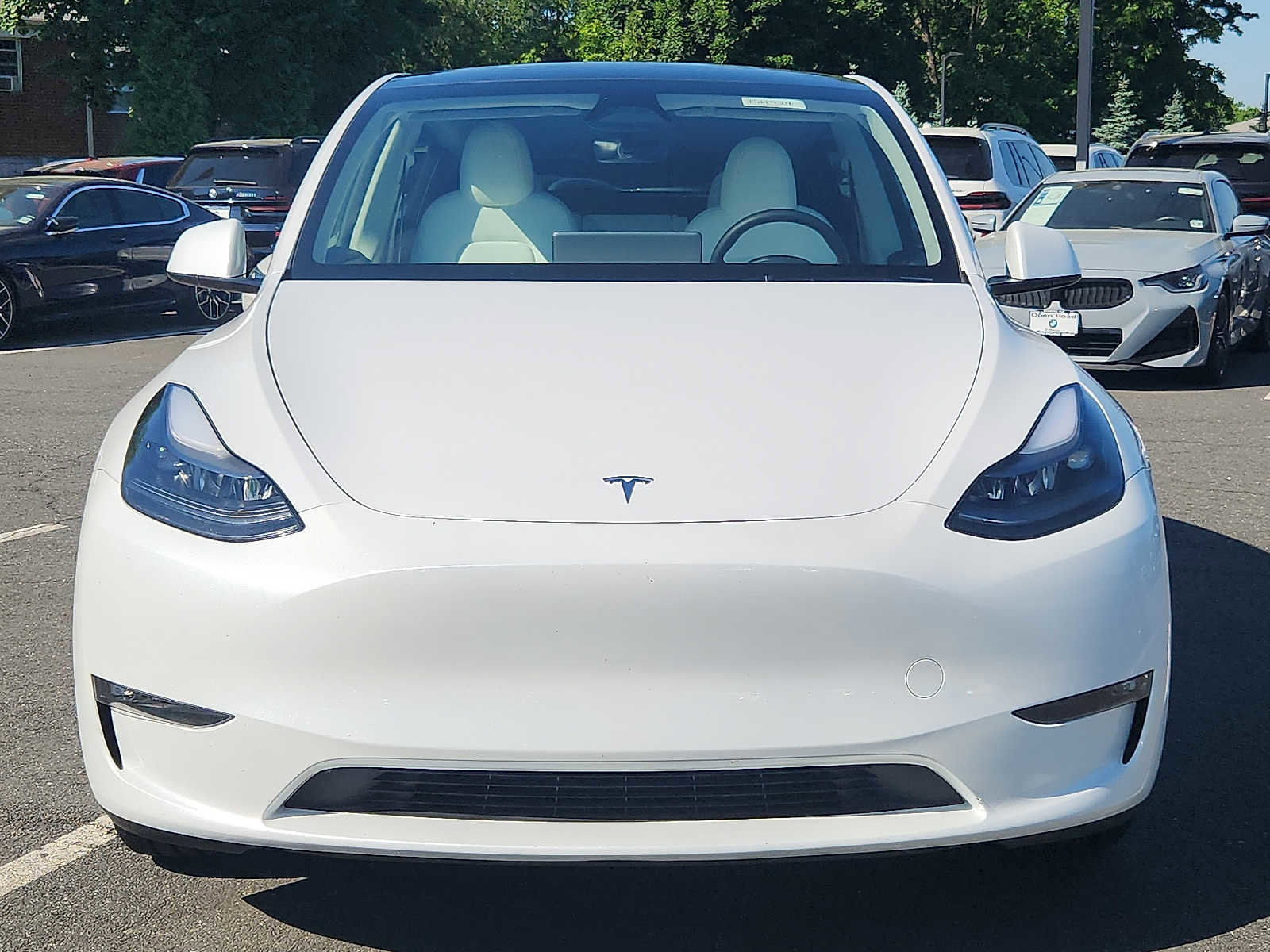 Used 2024 Tesla Model Y Long Range AWD/4WD image 2