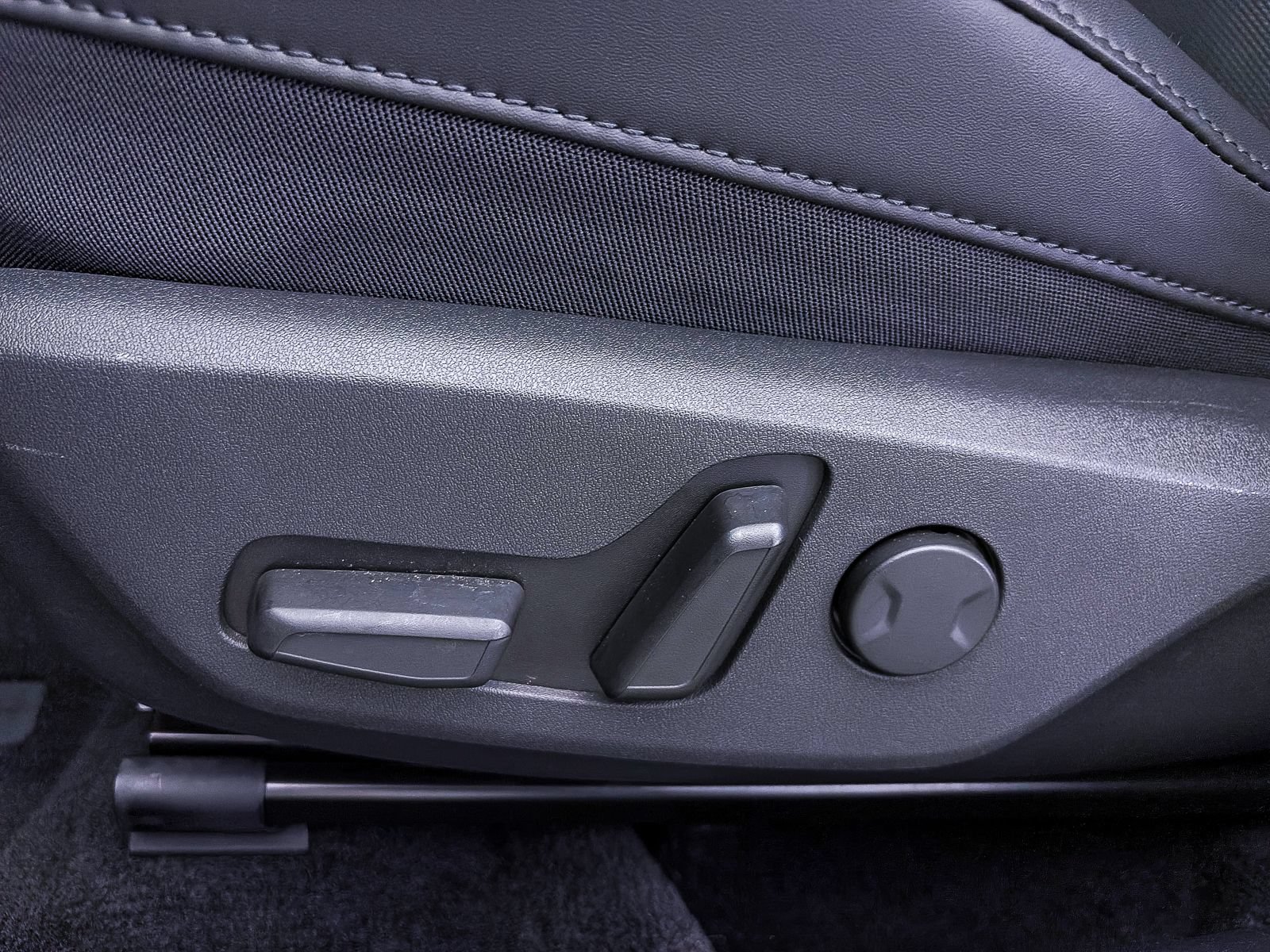Certified 2024 Kia Niro Wind FWD image 19