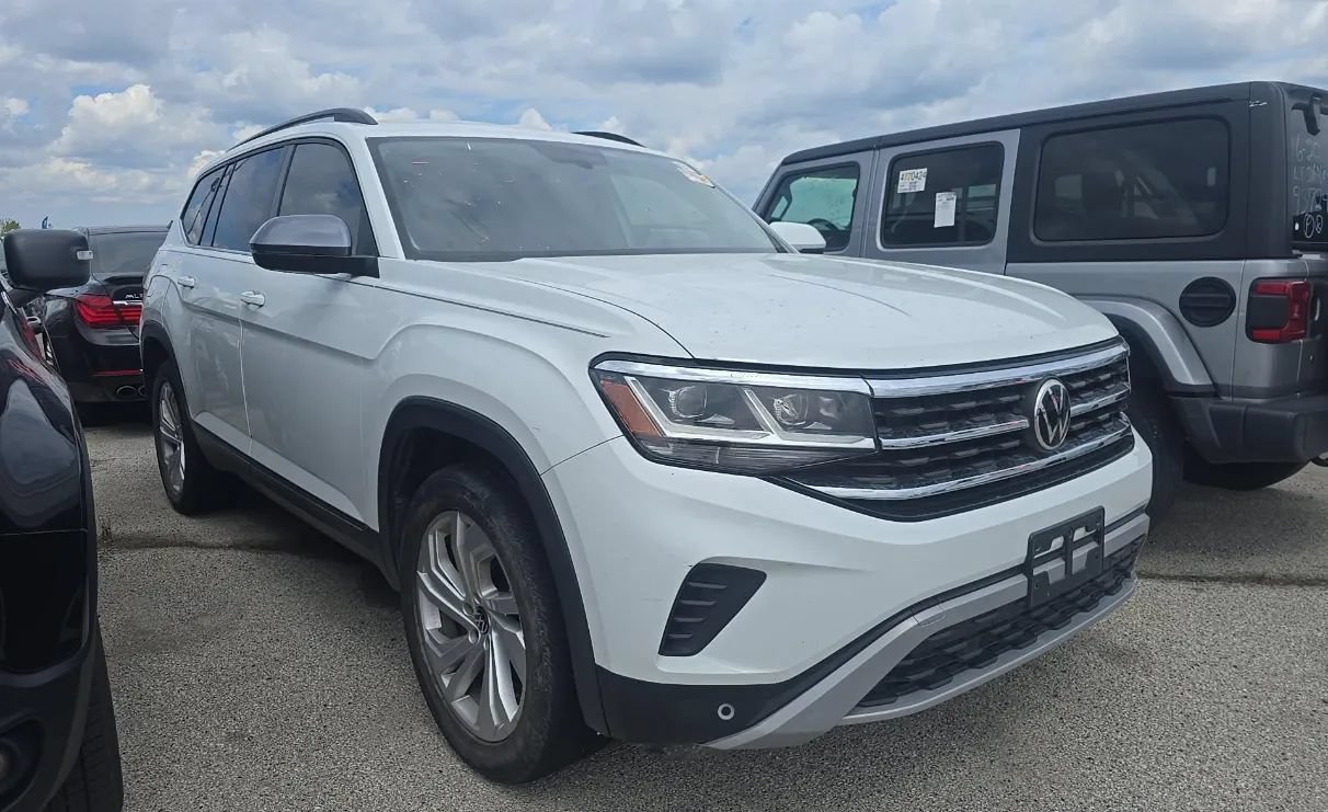 Used 2021 Volkswagen Atlas SE FWD image 2
