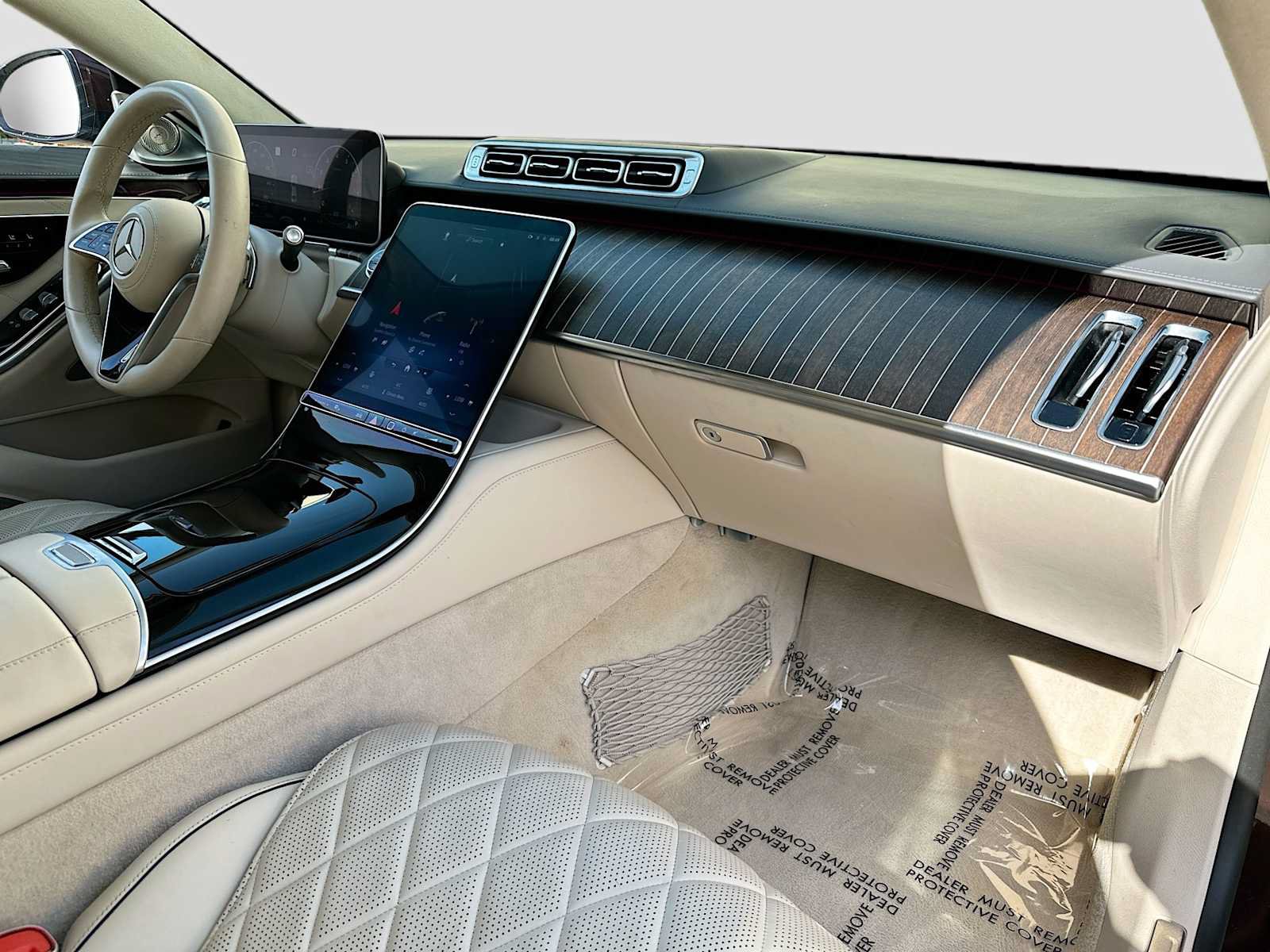Certified 2022 Mercedes-Benz S 580 4MATIC Sedan w/ Rear Seat Package image 31