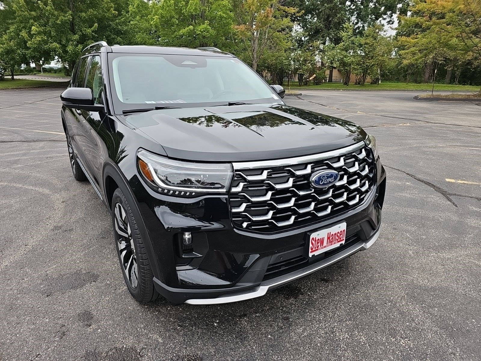 Used 2025 Ford Explorer Platinum w/ LUX Leather Package AWD/4WD image 8