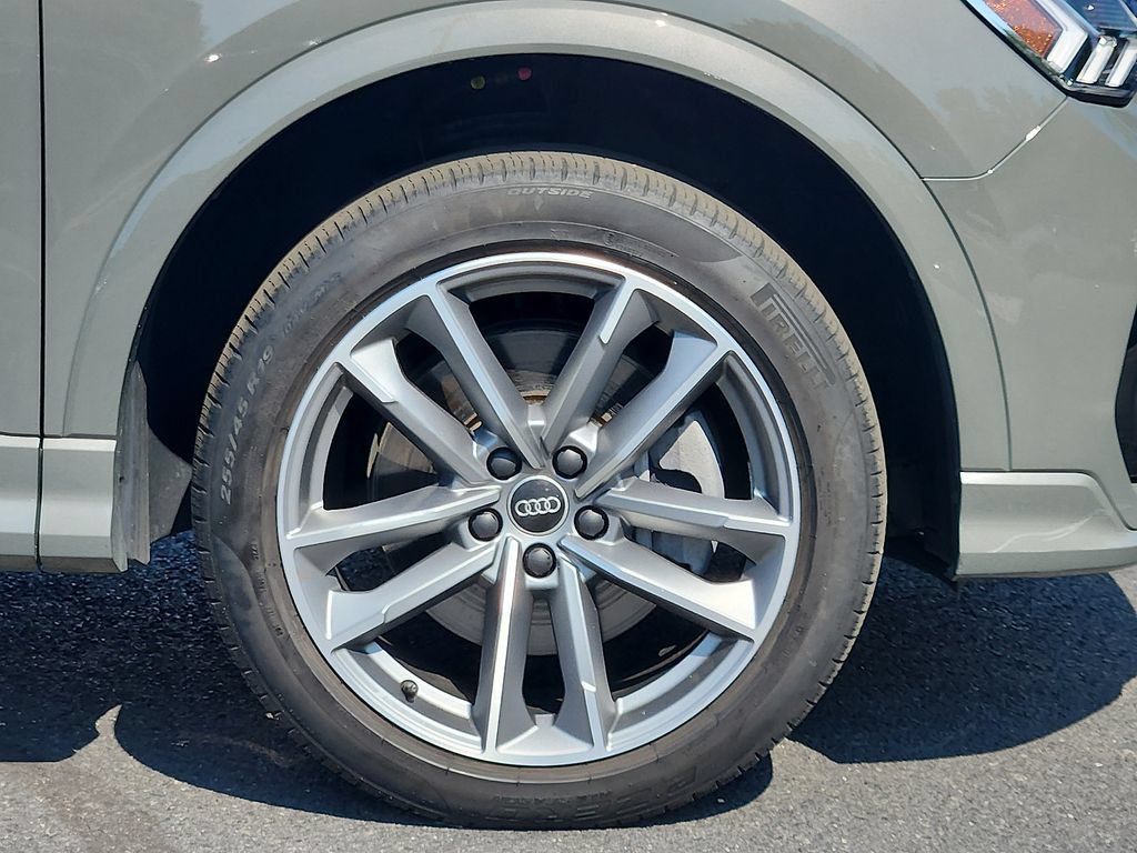 Certified 2024 Audi Q3 2.0T Premium Plus w/ Premium Plus Package AWD/4WD image 14