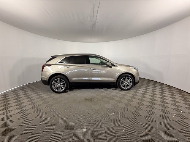 Used 2022 Cadillac XT5 Premium Luxury w/ LPO, Floor Liner Package image 35