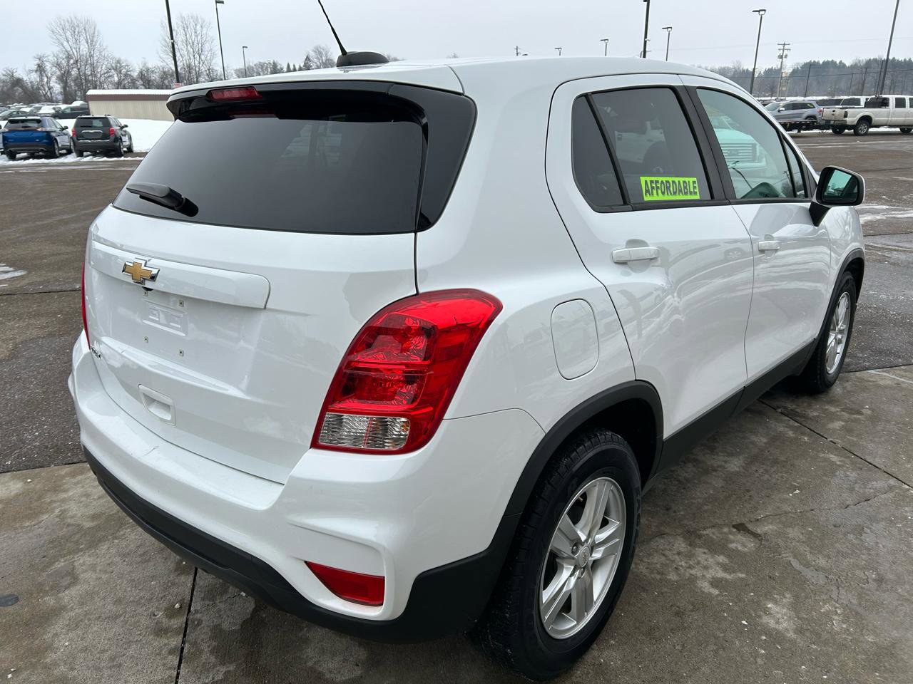 Used 2020 Chevrolet Trax LS w/ Tint and Cruise Package FWD image 5