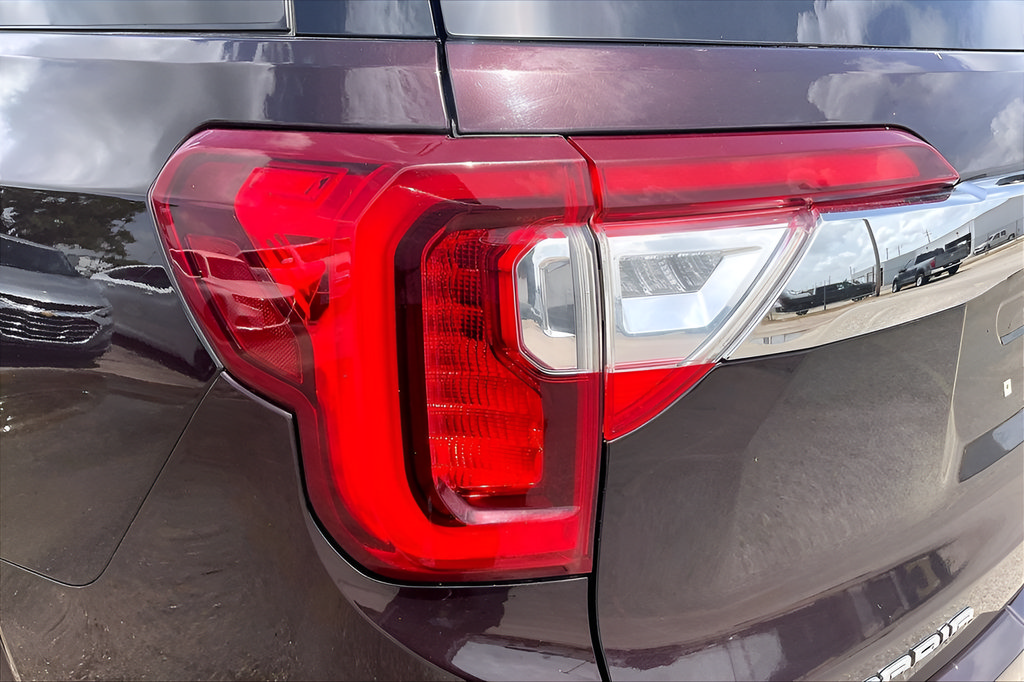 Used 2020 GMC Acadia Denali w/ Technology Package FWD image 31